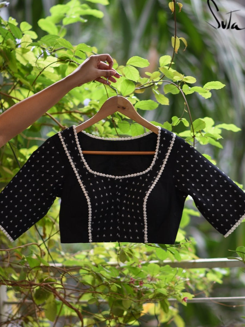 Black Lacy roads ( Blouse ) - suta.in