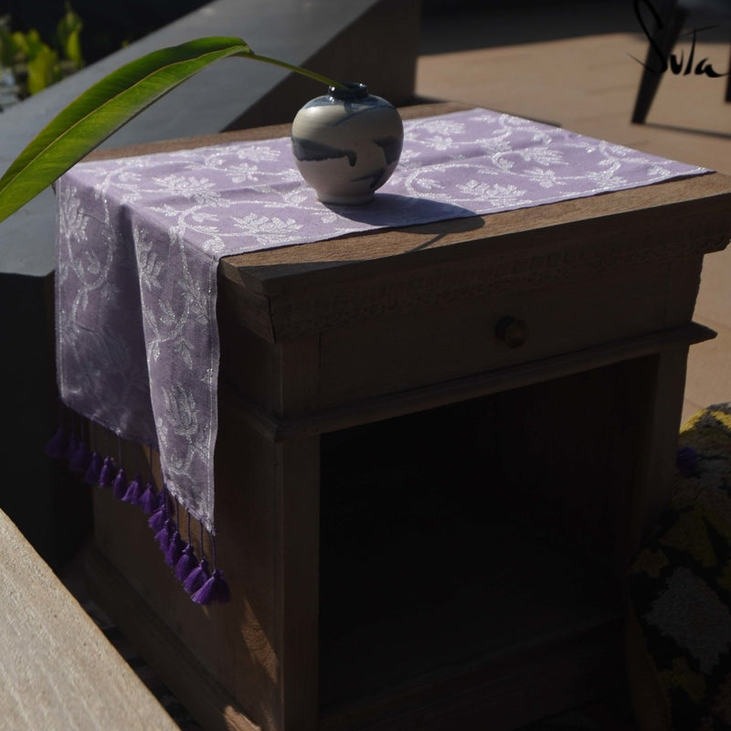 Lavender Berry crumbles (Table Runner)