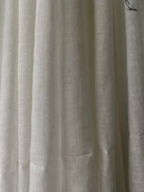 Pleats or ruffles on white - suta.in