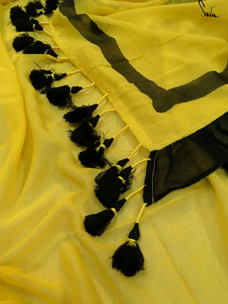 Pleats or ruffles on yellow - suta.in