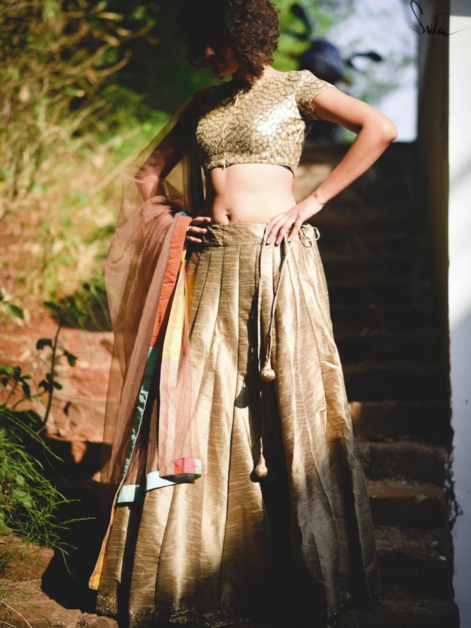 Ravishing gold Raw silkskirt - suta.in