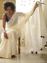 White cotton and silk threads with blue tassels - suta.in